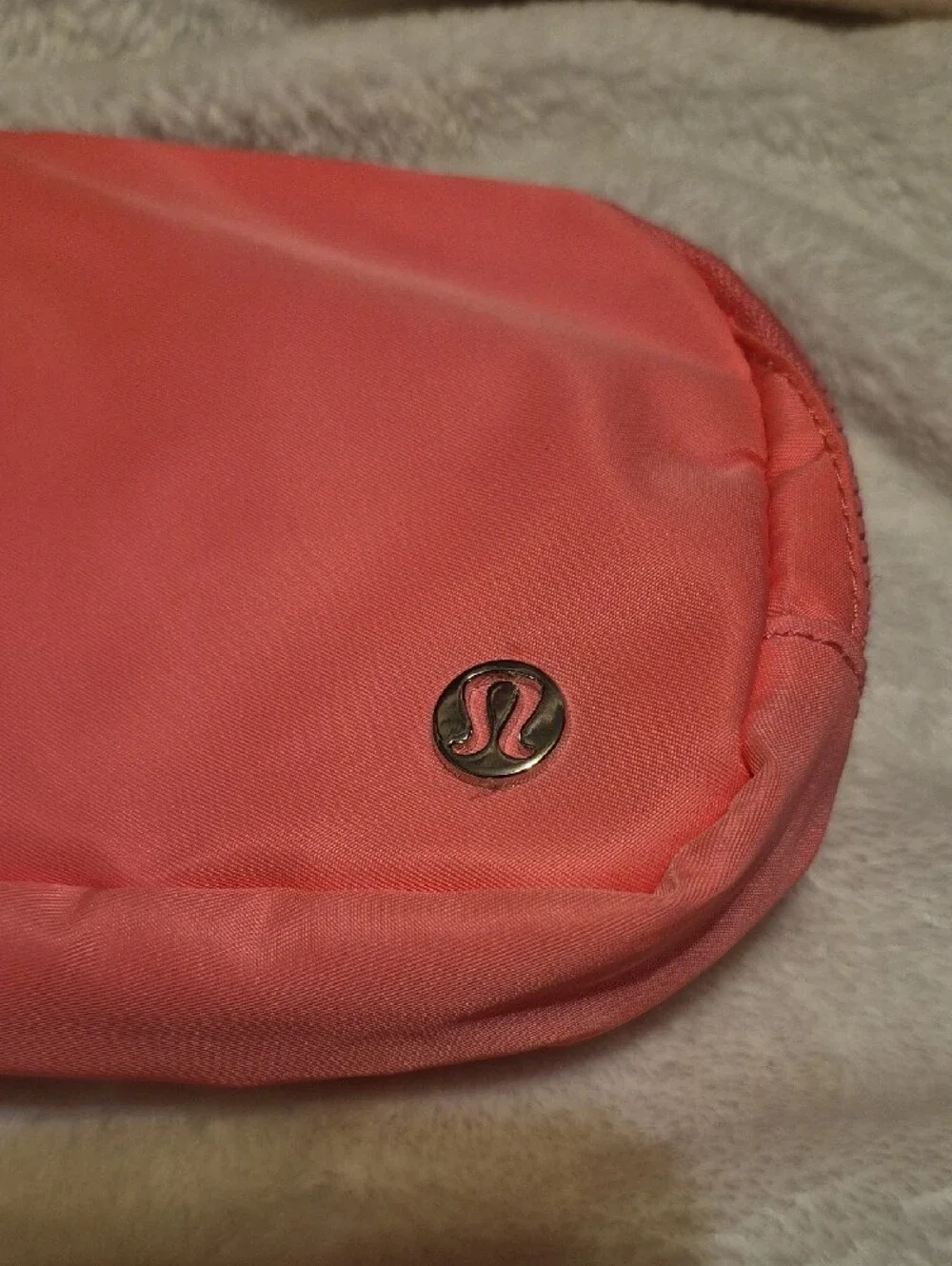 lululemon athletica Coral Pink Everywhere Belt Bag